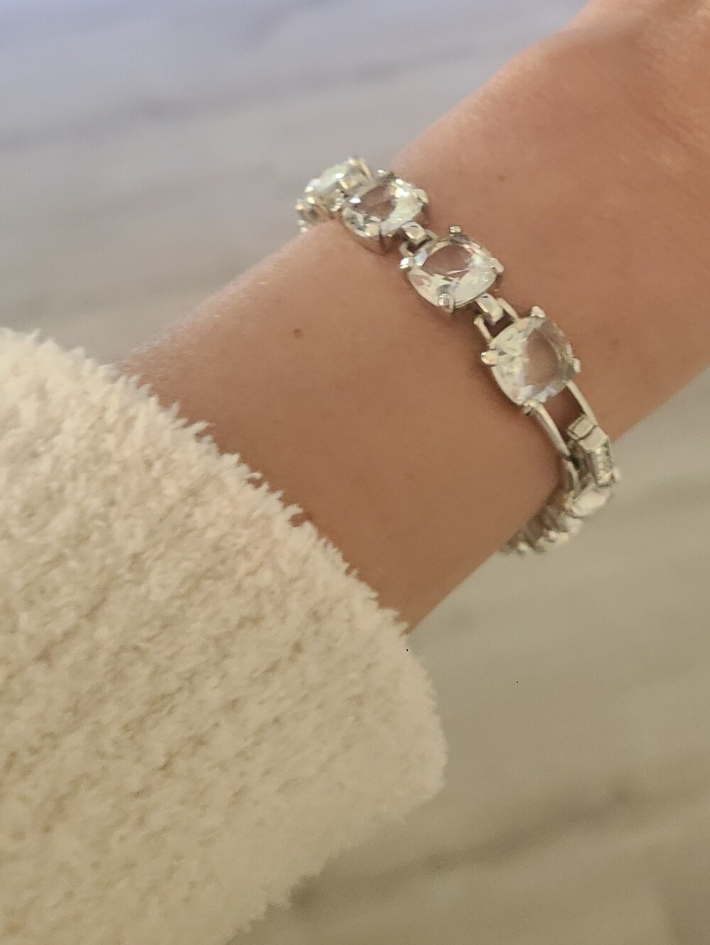Gorgeous Swarovski Silver-Tone Bracelet with Clear Crystals- Excellent Condition